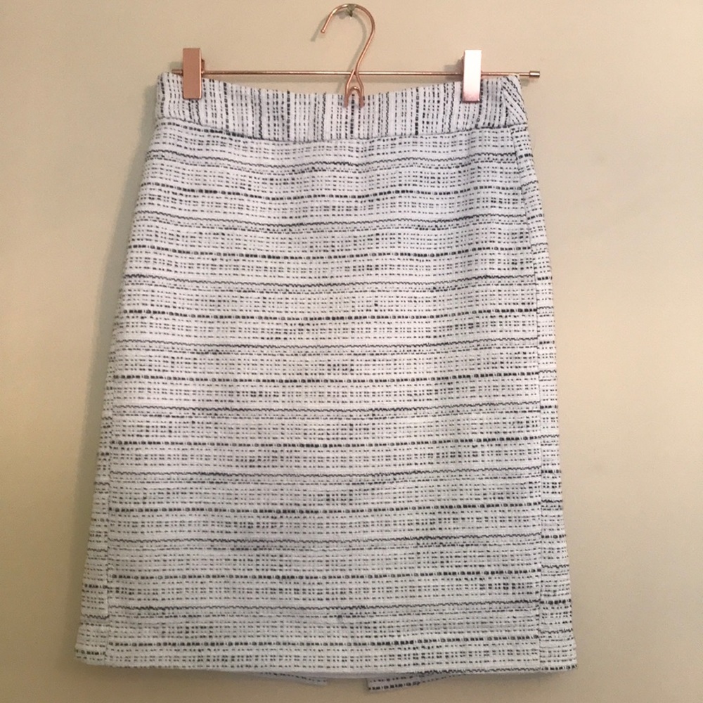 Banana republic tweed pencil skirt black and white